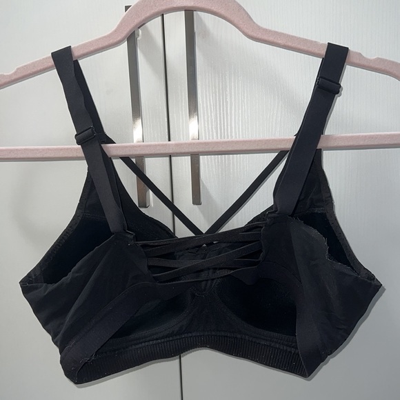 Victoria’s Secret black adjustable side mesh sports bra (with pads) - Picture 2 of 3